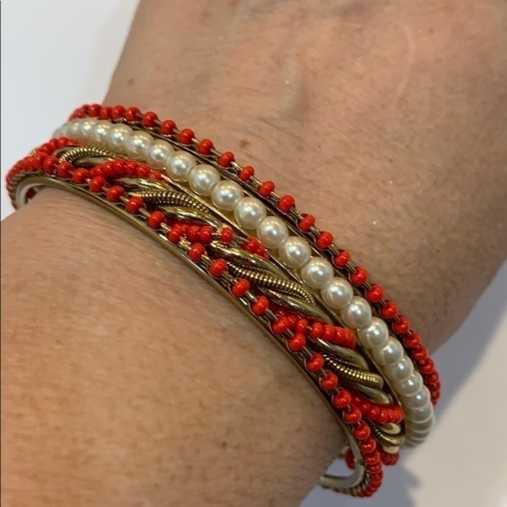 💐5/35 Set of 4 bangles pearl twisted gold tone
